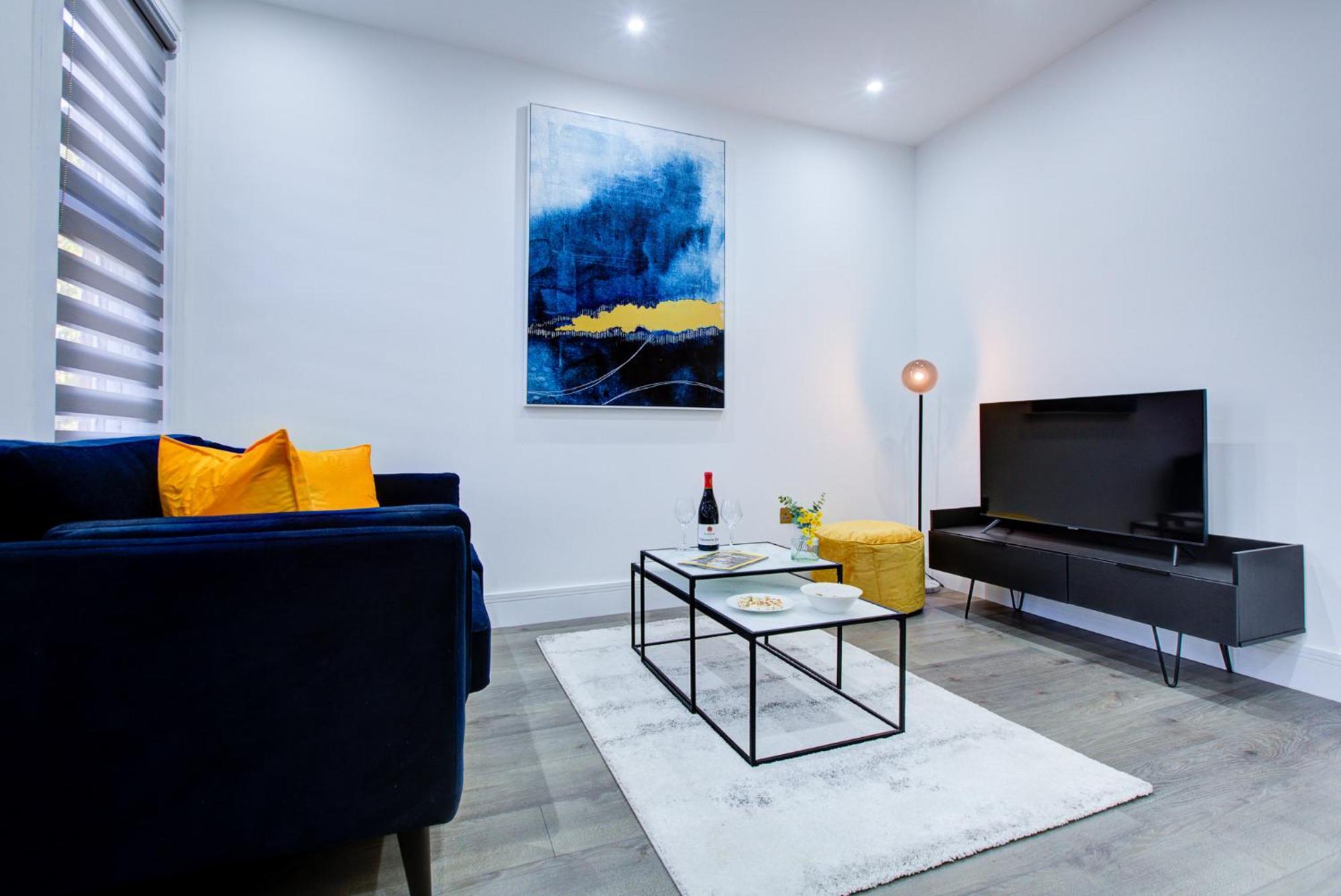 Hybrid Resi - London, Wandsworth Close To Clapham London