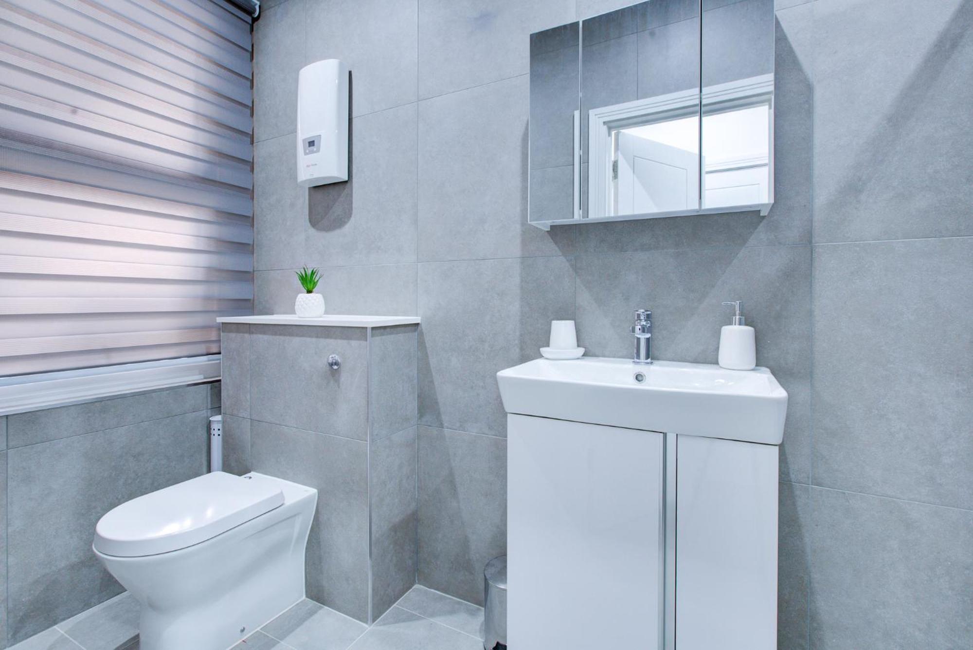 Hybrid Resi - London, Wandsworth Close To Clapham